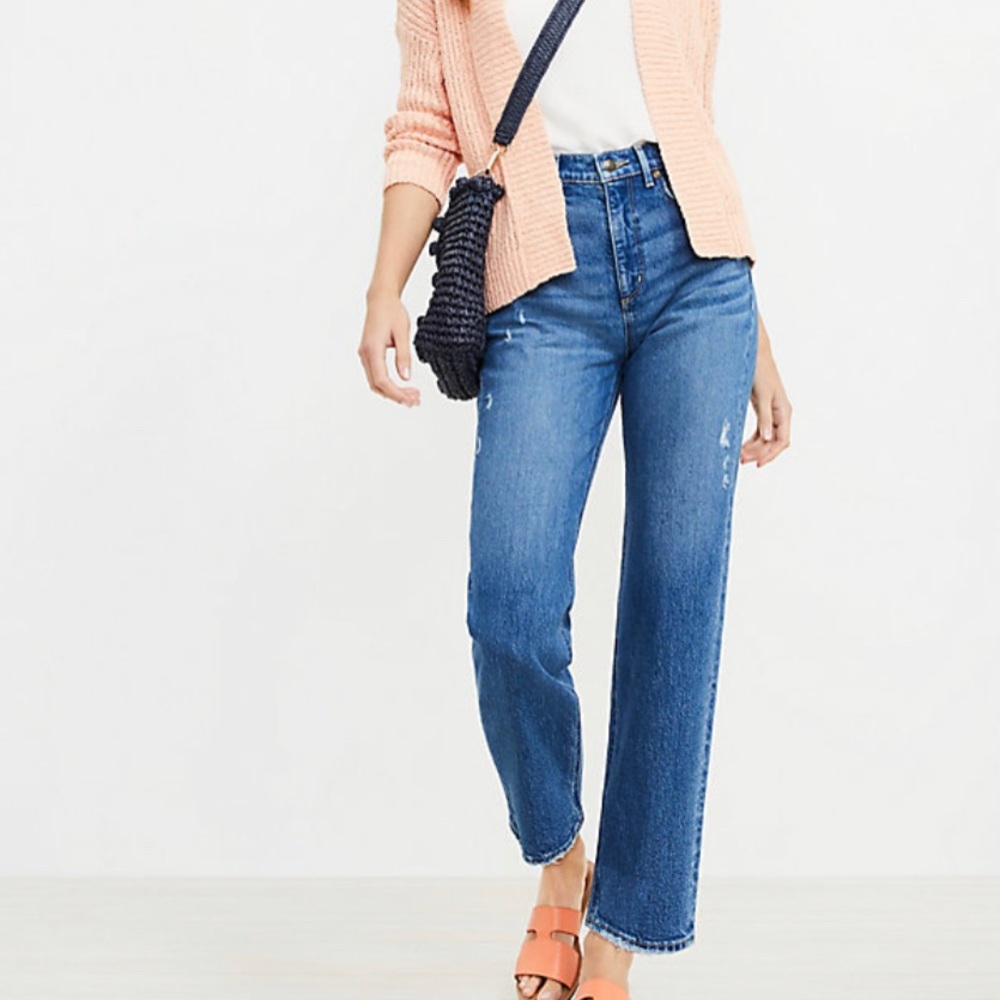 Loft 90’s straight leg jeans. Sz 28P.